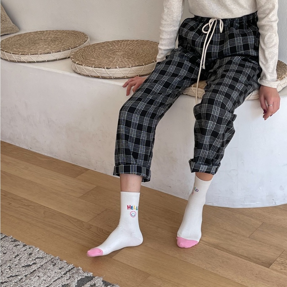 Hello Smiley Socks - Picture 6 of 11